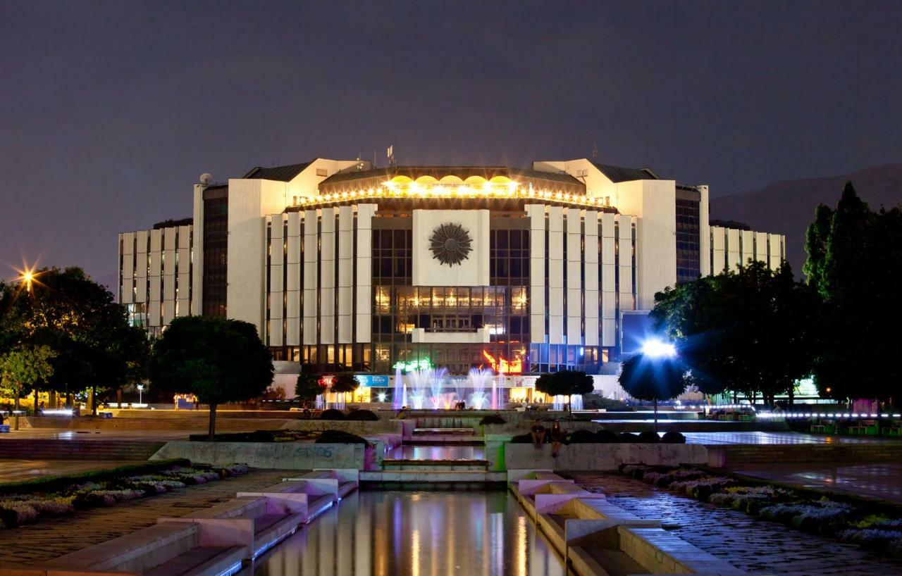 Apartemen The Heart Of The *